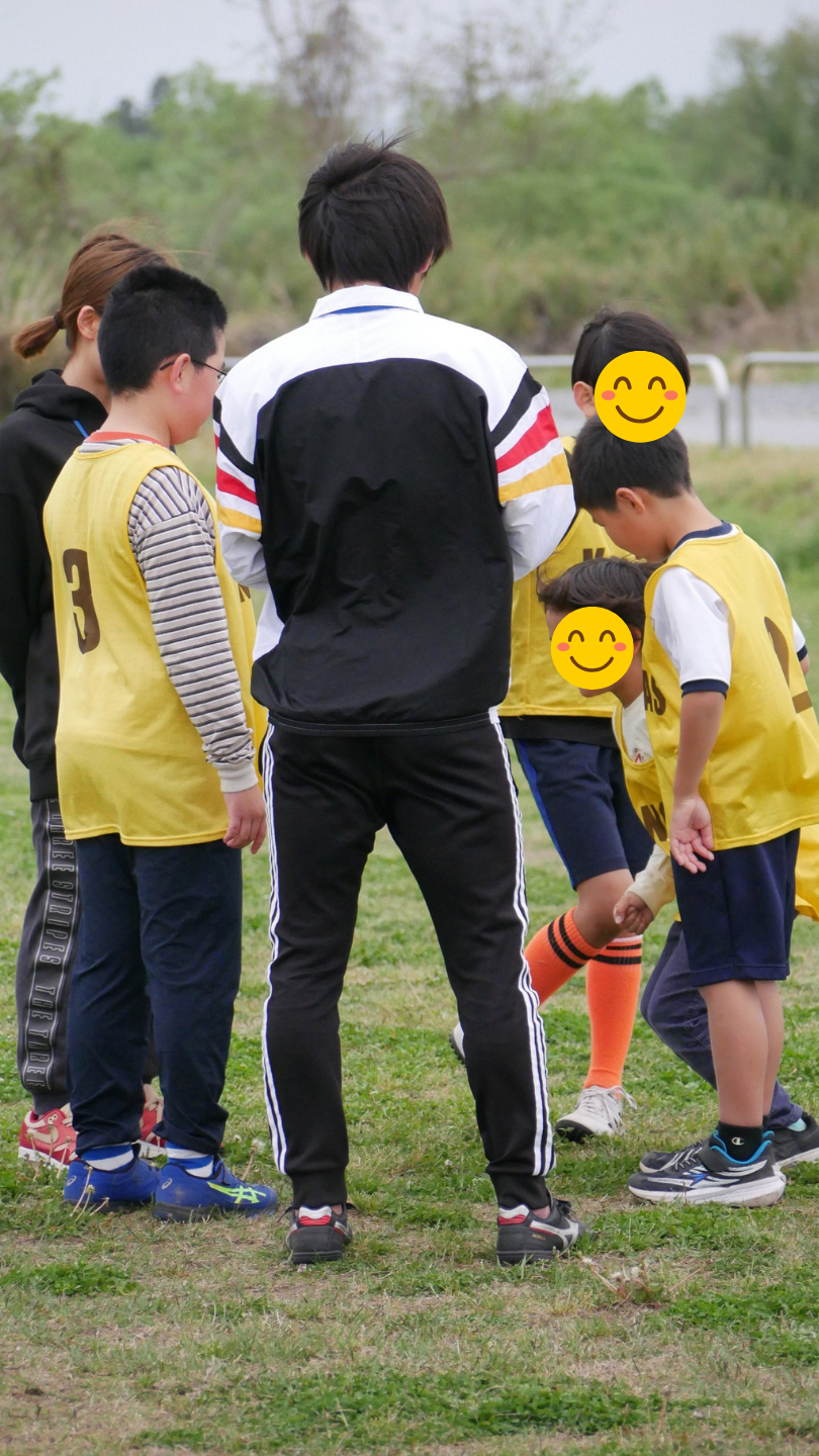 風にも負けない！協力しながら頑張ったサッカー活動⚽